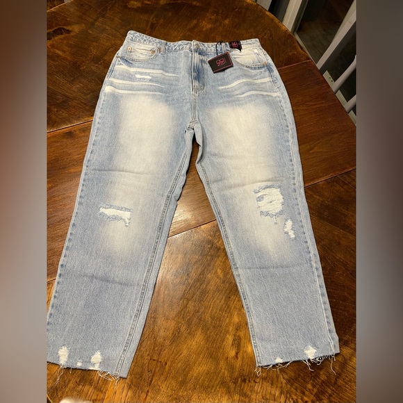 NoBo women’s jeans size 17 wide leg distressed NWT - Picture 1 of 14